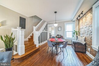 3877 Manor St, Philadelphia, PA 19128