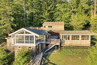 200 Shaker Blvd, Enfield, NH 03748