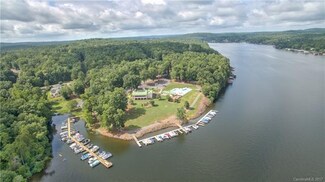 831 Woodrun Dr Unit 122, Troy, NC 27371