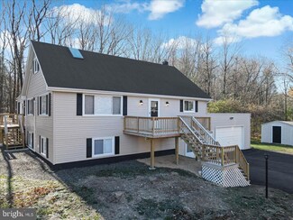 218 Sundance Rd, Effort, PA 18330
