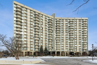 40 N Tower Rd Unit 16G, Oak Brook, IL 60523