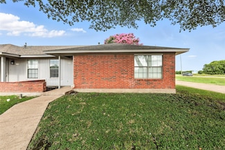 1701 Creekview Dr, Glenn Heights, TX 75154