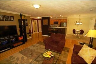 51 Pearl St Unit 302, Malden, MA 02148