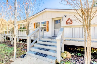 268 Cedar Valley Dr, Wedowee, AL 36278