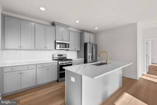 42874 Firefly Sonata Terrace Unit 9-207, Brambleton, VA 20148