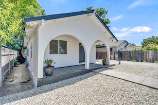 745 N Hobson Ave, West Sacramento, CA 95605