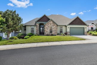 3736 SW Tommy Armour Ln, Redmond, OR 97756