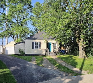 8436 Gordon Dr, Highland, IN 46322