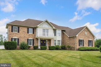 542 Rolling Glen Dr, Horsham, PA 19044