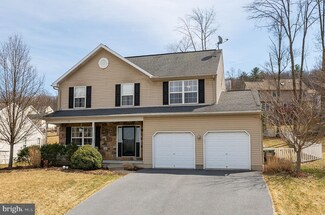 207 Walnut Ct, Orwigsburg, PA 17961