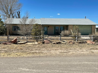 715 Walker St, Estancia, NM 87016
