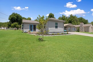 101 W Magnolia St, Coweta, OK 74429