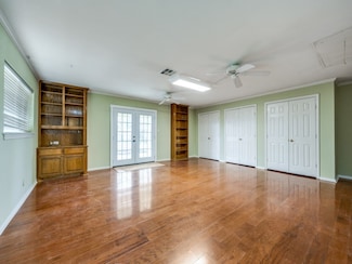 113 Diane Dr, Sanger, TX 76266