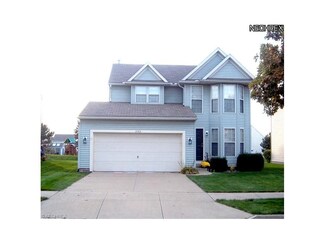 2162 Stonehenge Cir, Akron, OH 44319