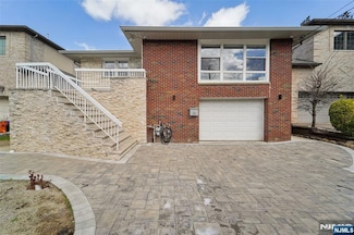 51 Euclid Rd, Fort Lee, NJ 07024