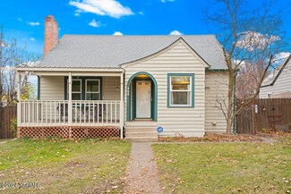 705 S 17th Ave, Yakima, WA 98902