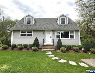 336 Lake St, Upper Saddle River, NJ 07458