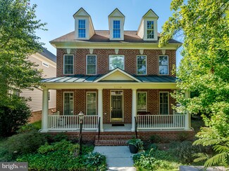 11156 Garden Path Ln, Fairfax, VA 22030