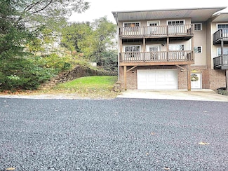 796 Alpine St, Morgantown, WV 26505