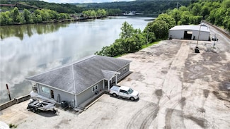 736 Front St, Fredericktown, PA 15333