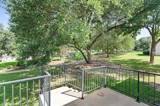 121 Larkspur Ln, Georgetown, TX 78633