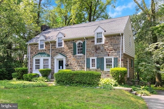 214 Edgewood Dr, Wilmington, DE 19809