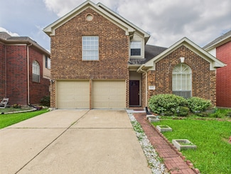 8827 Aspen Meadow Dr, Houston, TX 77071