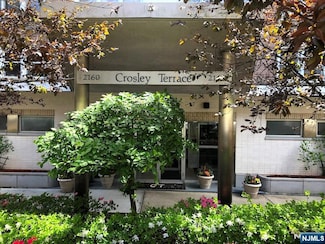 2160 Center Ave Unit 1G, Fort Lee, NJ 07024