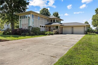 132 Cypress St, Oberlin, OH 44074