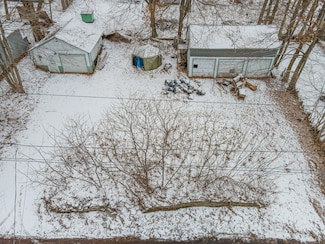27 Spofford St, Claremont, NH 03743