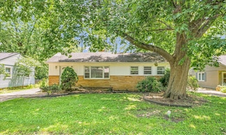 711 Balboa Rd, Champaign, IL 61820