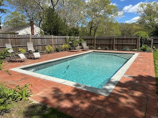 21 Summit Blvd, Westhampton, NY 11977