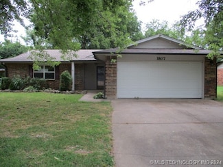 1807 Quail Run, Muskogee, OK 74403