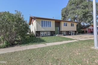 711 3rd Ave SE, Mandan, ND 58554