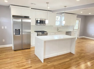 6 Charter St Unit 2, Danvers, MA 01923