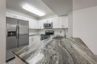 8244 Key Royal Cir Unit 615, Naples, FL 34119