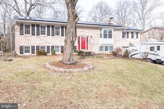 3204 Shoreview Rd, Triangle, VA 22172
