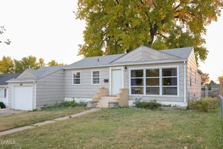 714 N 23rd St, Bismarck, ND 58501