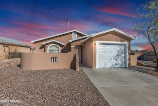 3701 Stoneway Rd, Las Cruces, NM 88012