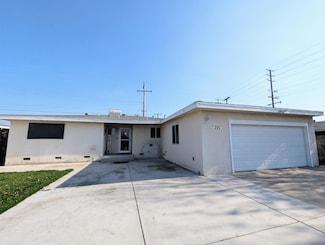 290 N Dayton St, Tulare, CA 93274