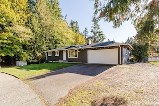 3023 NE Helm St, Bremerton, WA 98310