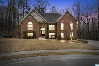 412 Cornwall Dr, Maylene, AL 35114