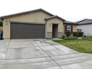 865 S Bridle Ave, Fresno, CA 93727