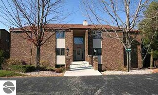 5883 Andorra Dr Unit D-4, Williamsburg, MI 49690
