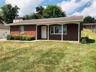 416 N Poplar St, Brownstown, IN 47220