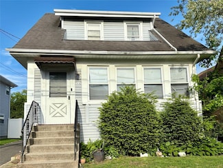 44 Waldo Ave, East Rockaway, NY 11518