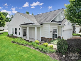 9020 Smokey Hill Ln, Fort Mill, SC 29707