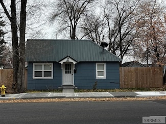 692 Lomax St, Idaho Falls, ID 83401
