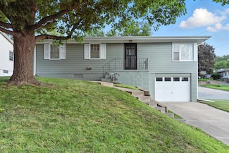 650 Lori Ln, Council Bluffs, IA 51503