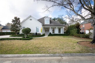 16 Eagle Trace Dr, New Orleans, LA 70131